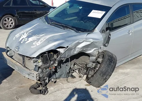 2010 Toyota Matrix z USA, uszkodzony, nr VIN 2T1KU4EE7AC531616